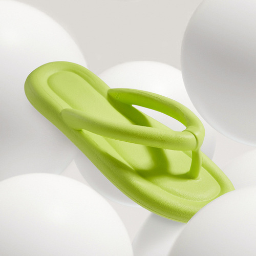 2024 new summer EVA super soft flat flip-flops for women, versatile inside and outside wear, ins trendy slippers with a sense of stepping on shit