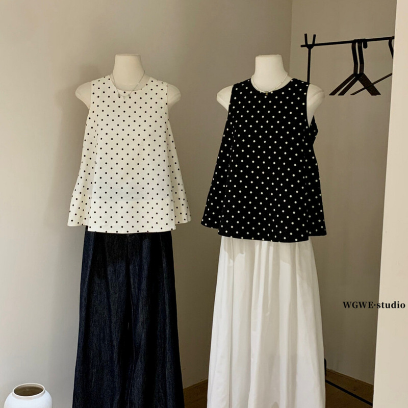 Clearance, No Returns or Exchanges. Ruffled, Fashionable, Slimming, Polka Dot, Sweet, Versatile, Round Neck, Sleeveless Shirt W6374