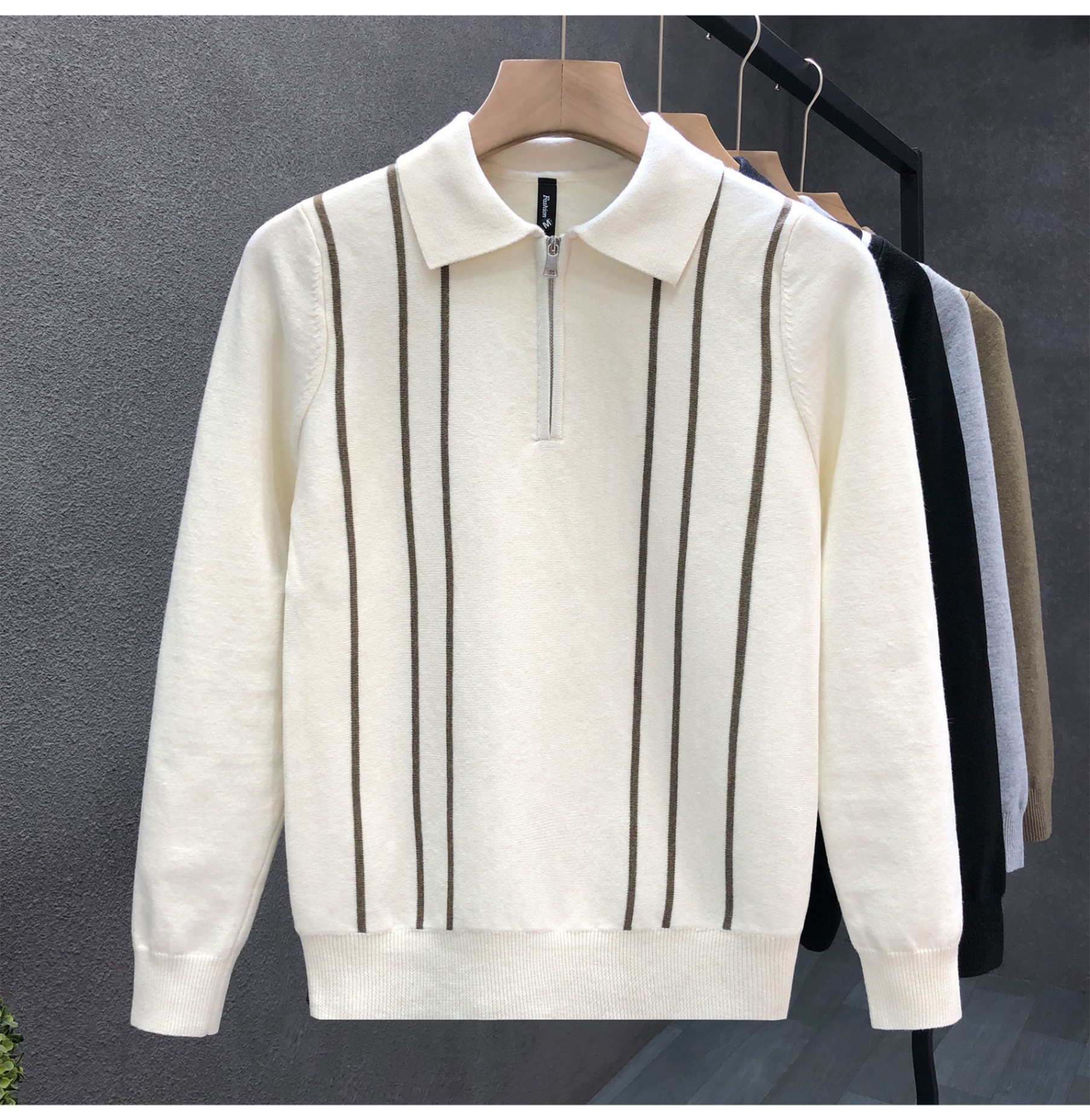 Maglione polo uomo slim fit con zip e design a righe_voghion.com
