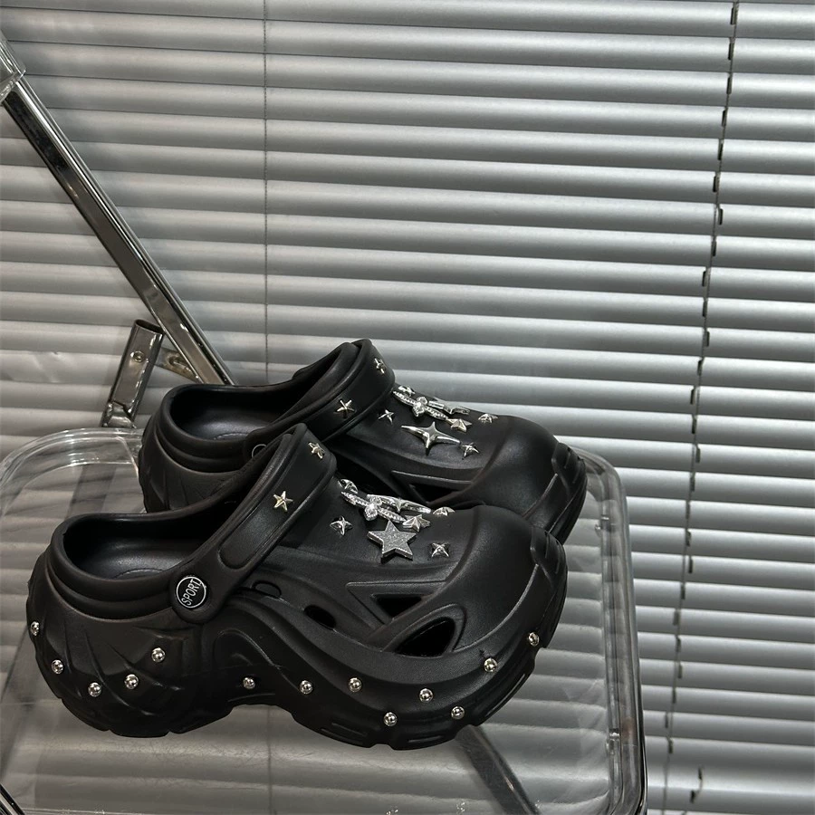 Женские летние сабо на толстой подошве в стиле панк 6cm года, новые летние уличные сандалии для студентов, лето 2025 г.