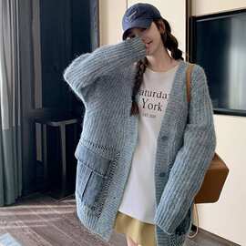 蓝色牛仔拼接针织外套女小个子秋冬新款韩版宽松休闲短款毛衣