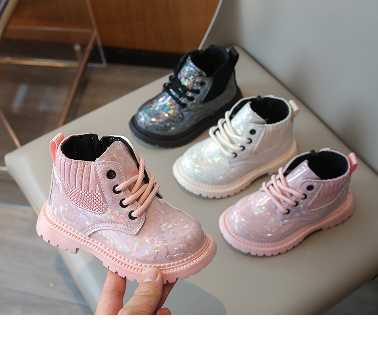 Scarpe autunnali 2024 Nuove scarpe Martin per bambini di taglia media e piccola, stivali corti impermeabili in pelle alla moda per ragazzi_voghion.com