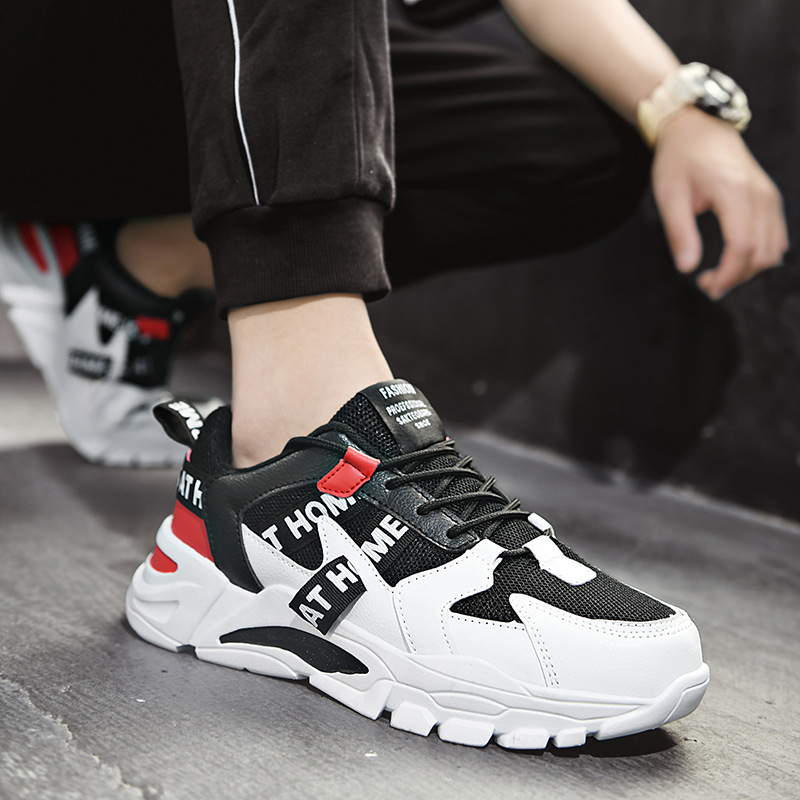 Fashionable running sneakers