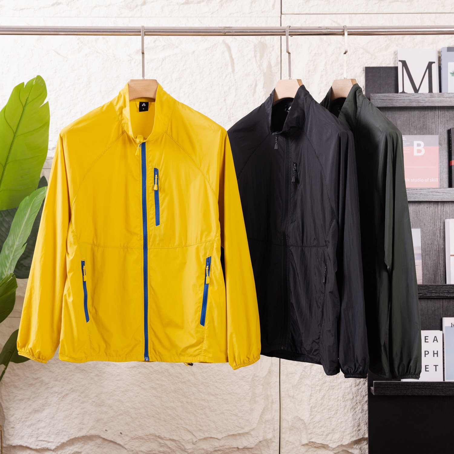 Mountain-style outdoor summer couple's jacket with stand-up collar, water-repellent and sun-protective, lightweight design