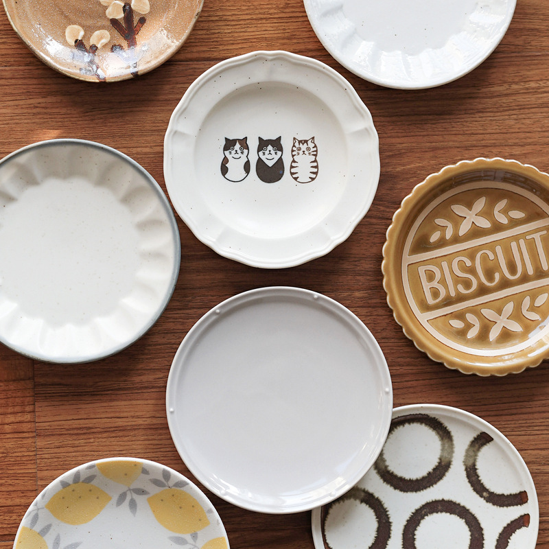 Japanese Imported Ceramic Small Plate 14cm for Home Use, Underglaze Color Bone China Dish, Beautiful Afternoon Tea Snack Plate, Small Flat Plate Japanese Imported Ceramic Small Plate 14cm for Home Use, Underglaze Color Bone China Dish, Beautiful Afternoon Tea Snack Plate, Small Flat Plate