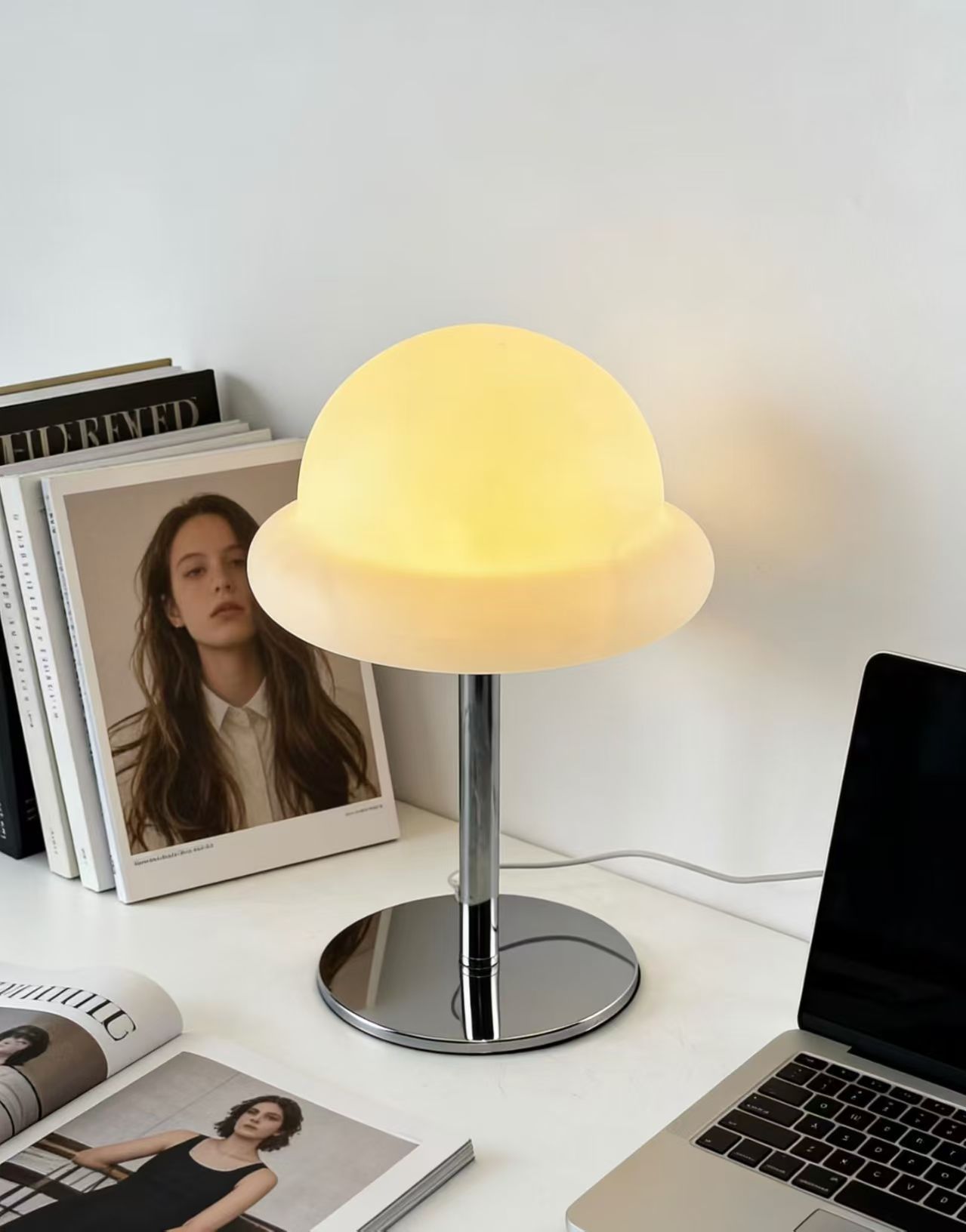 Lámpara de escritorio de crema de macarón medieval sala de estar dormitorio estudio cabecera de cama red atenuable luz nocturna hongo lámpara decorativa