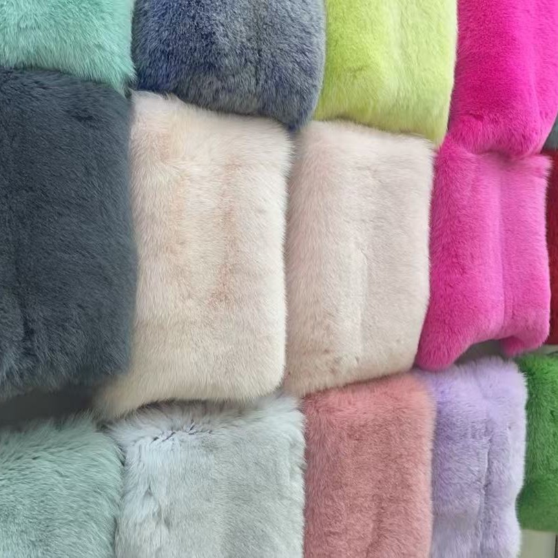 厂家批发彩色狐狸皮貉子皮整皮本色染色毛领貉子皮草高端服装