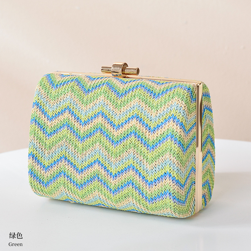 Bolso de mujer de paja fresca de verano estilo europeo y americano correa de hombro única cadena bolso de noche patrón corrugado bolso cuadrado de mano venta caliente