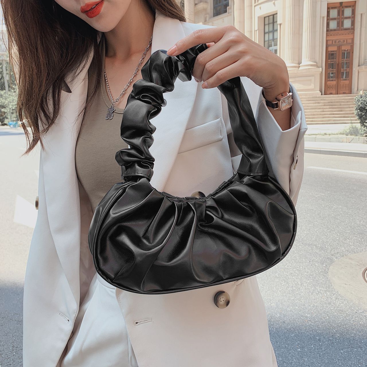 Damen Schultertasche Mit Plissee Falten Schlichte Cloud Handtasche_voghion.com