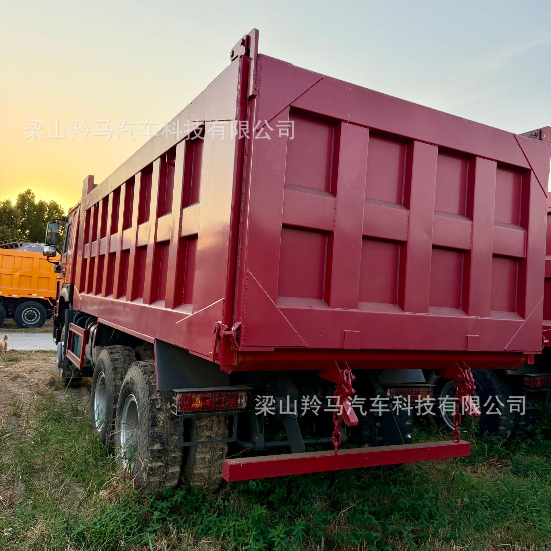 Cross-border medium-duty specialized work truck, HOWO 6x4 dump truck, eight-wheel dump truck, engineering transport truck