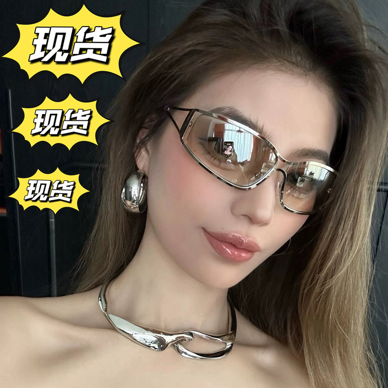 Fashionable Y2K Hollow-Out Mercury Metal Sunglasses Retro Hot Girl European and American Cross-Border Old Money Style Sunglasses