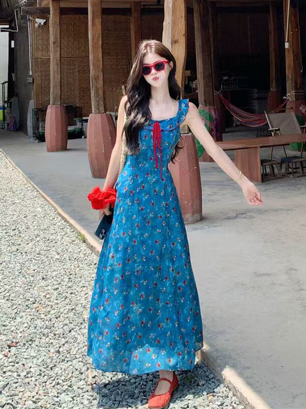 蓝色碎花吊带连衣裙女夏高级感多巴胺穿搭绝美海边度假海岛长裙子|undefined