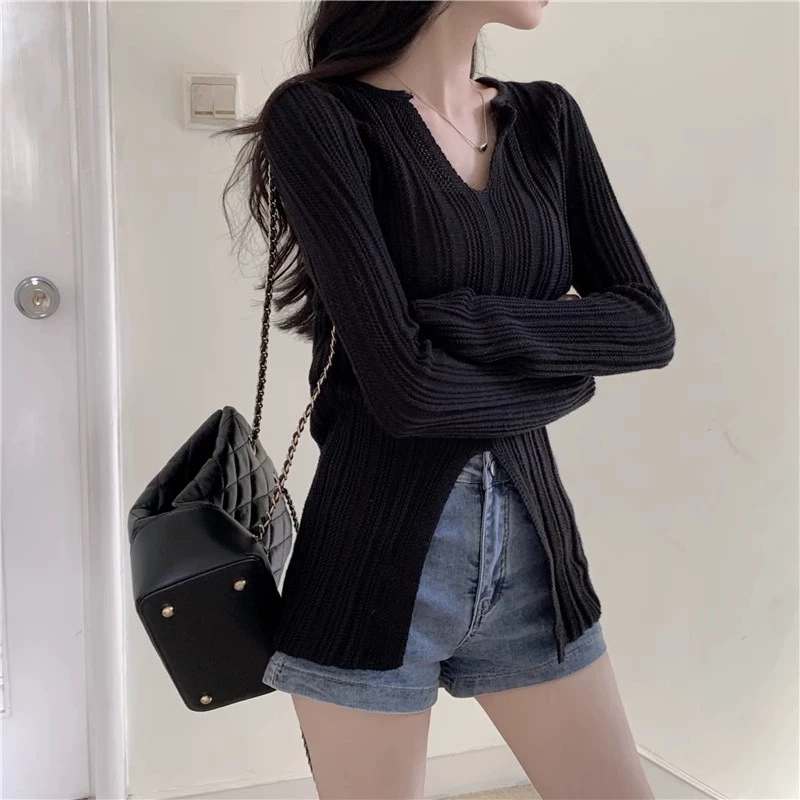 Элегантный вязаный базовый свитер с v-образным вырезом для женщин, новый осенний дизайн с уникальным тонким топом-свитером с разрезом для женщин.