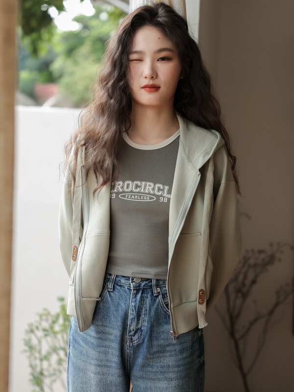 又巷【一抹绿意可抵秋风凛冽】连帽卫衣外套女设计感短款长袖上衣|undefined