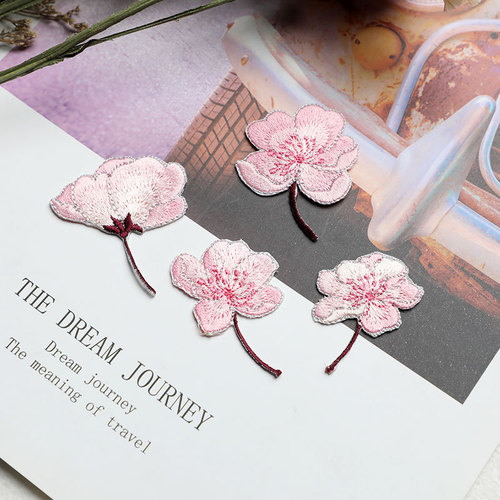 Floral fabric with small floral patches, national trend retro-style decorative embroidery patches, clothing small flaws repair, hot melt glue, ironable