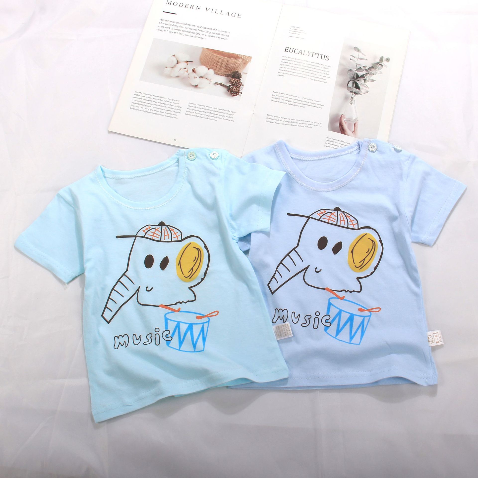 Children's summer short sleeve T-shirt for early age with a round…