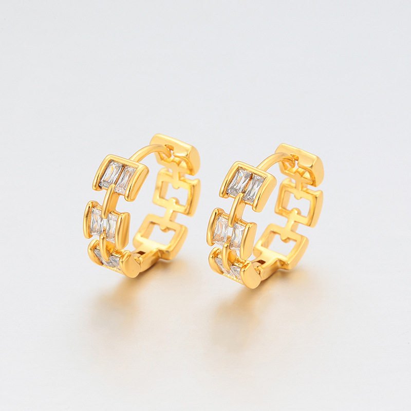 Pendientes de aro Xuping de diseño hueco con estilo de moda y personalidad, imitación de oro, con gemas artificiales, accesorios de oreja sencillos de lujo ligero