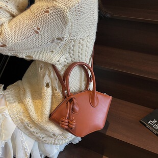 ��������ɫ2025�¿�r���|��Ůʿ��������ļ�����ؐ���μ�б���