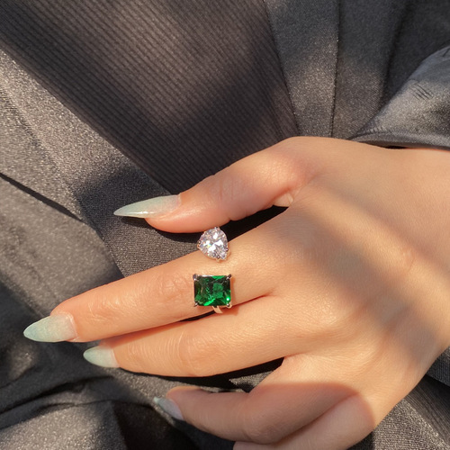 Versa emerald square treasure adjustable ring for women 18K gold plated multi-faceted bright white diamond water drop niche ring