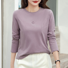 2025秋季新款压花圆领长袖T恤女式上衣亚马逊速卖通跨境货源代发