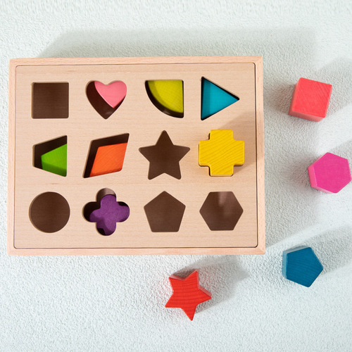 Wooden box teaching tools in the shape of a prince and mother, natural color, no paint, 12 holes, early education baby cognitive toy, intelligence box 1-2-3