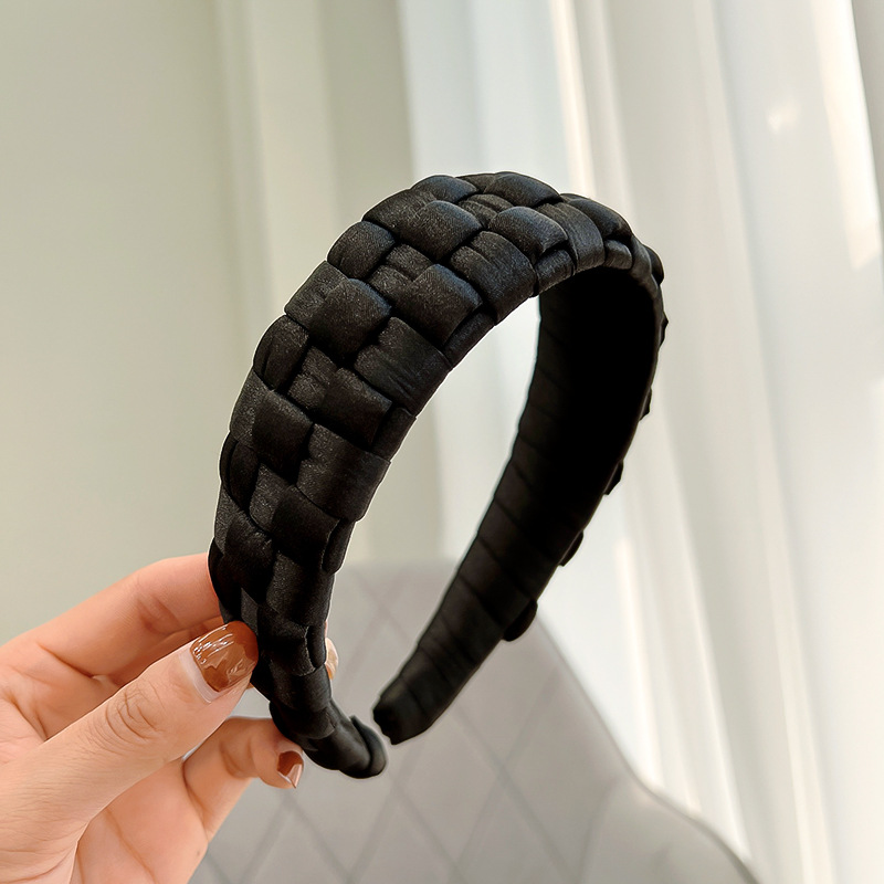 Artistic Solid Color Lingge Cloth Hair Band display picture 3