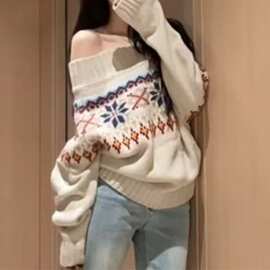 2025年秋冬一字领费尔岛雪花提花套头针织衫女复古风宽松毛衣上衣