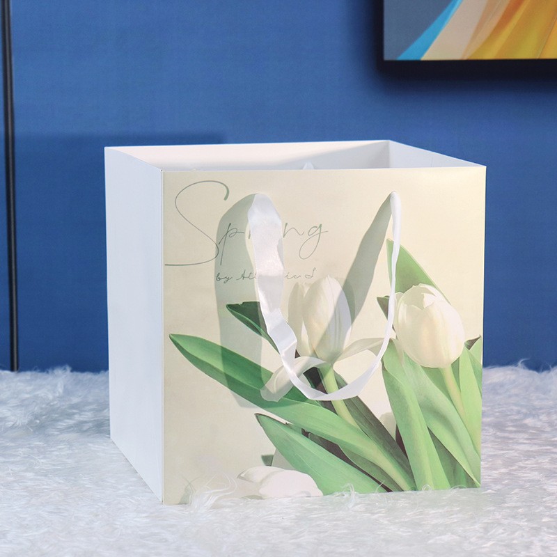 그림과 같이 흰색 튤립 트럼펫 25*25*25CM;