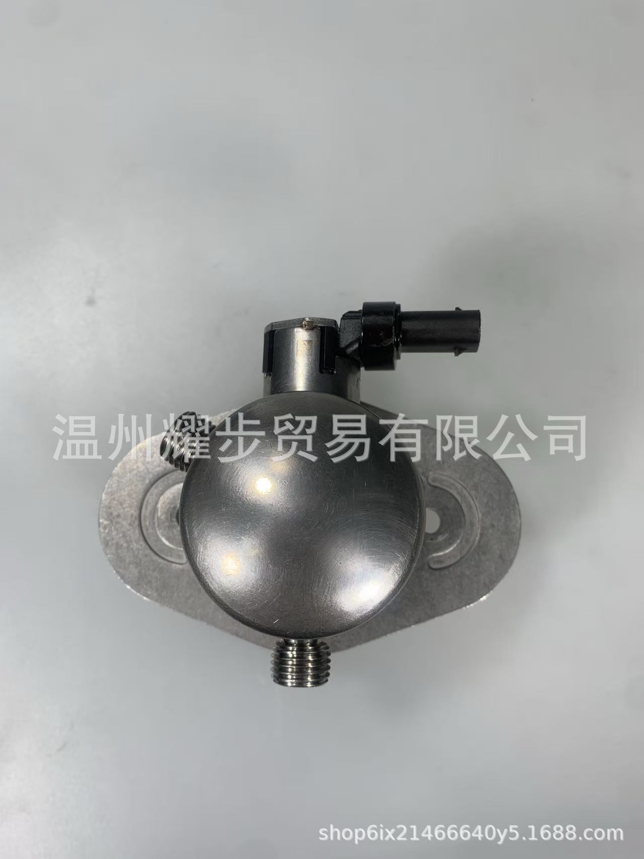 Refurbished 13518648176 0261520650 13518648177 Two V8 4.4L High-Pressure Fuel Pumps
