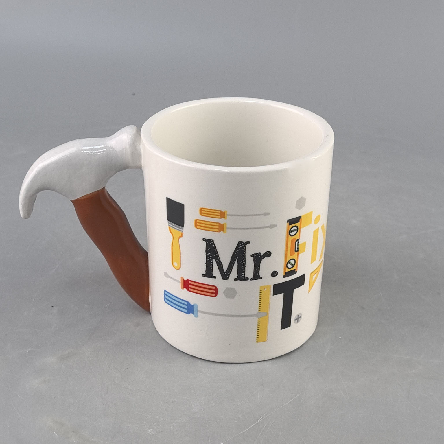 Spot creativo comercio exterior transfronterizo características de dibujos animados hacha taza de forma de cerámica taza de leche taza de desayuno