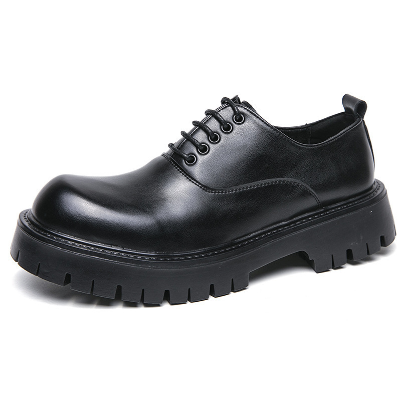 Zapatos de hombre de cuatro estaciones, zapatos de cuero casuales de tamaño grande transfronterizo, moda de moda, zapatos de cuero de suela gruesa juvenil, zapatos de novia brillante, moda de zapatos de boda