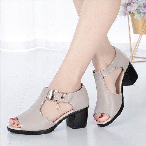 2020 summer new style fish mouth fashion casual mom thick heel buckle sandals for women plus size mom sandals for women