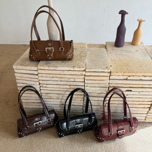 �w¶˼ͬ��͹��T��R����ŮС���OӋ�|�ЙC܇���ﶬ�Շ���Ҹ�°�
