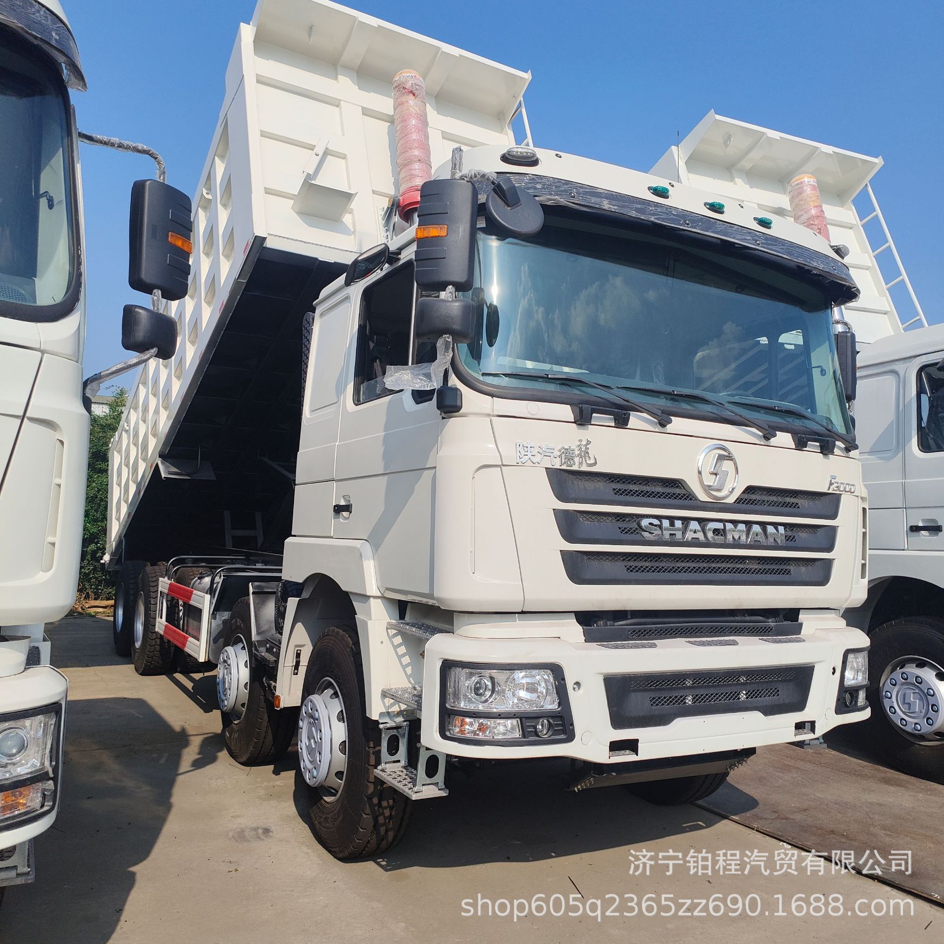 Exported to Africa and the Middle East, SHACMAN F3000 375 Weichai Engine Dump Truck for Construction and Soil Transport