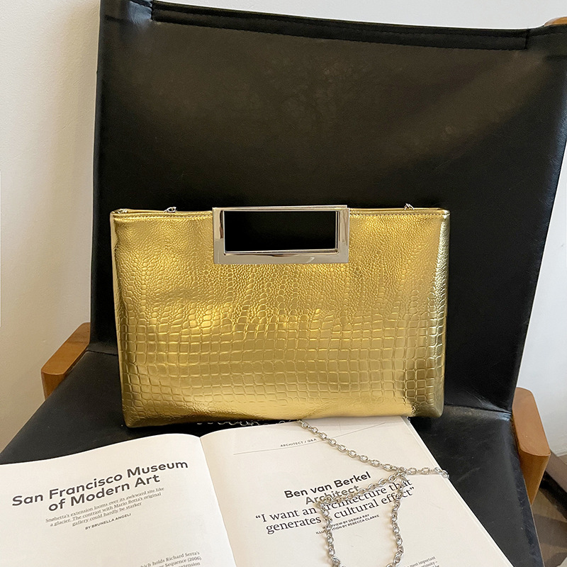 European Style Crocodile Pattern Shoulder Bag With Chain Strap_voghion.com