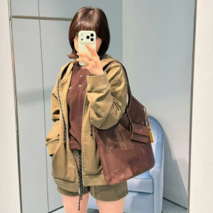 26�紺�¿����͹��S�߶�Ů�bM�����e���s�ٴ��L�ɾo����ѝ܊�Gɫ