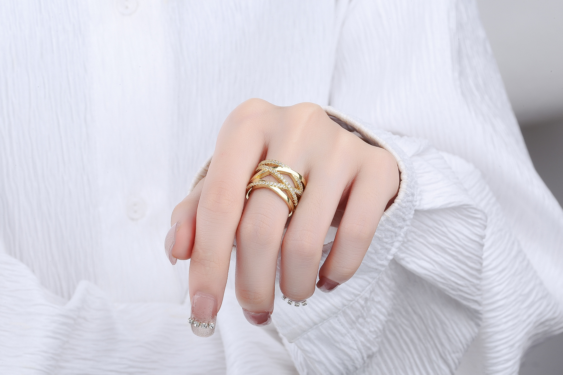 Fashion Solid Color Copper Criss Cross Zircon Rings