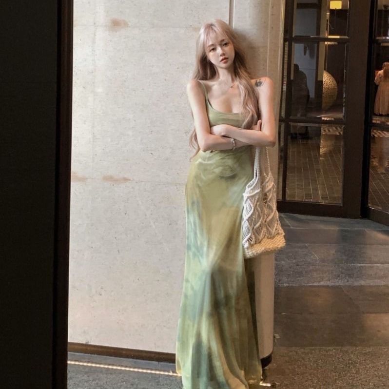 Vintage Cool Light Green Pure Want Sling dress Summer New Printed Long Dress Elegant Green Niche Slimming Vintage Cool Light Green Pure Want Sling dress Summer New Printed Long Dress Elegant Green Niche Slimming