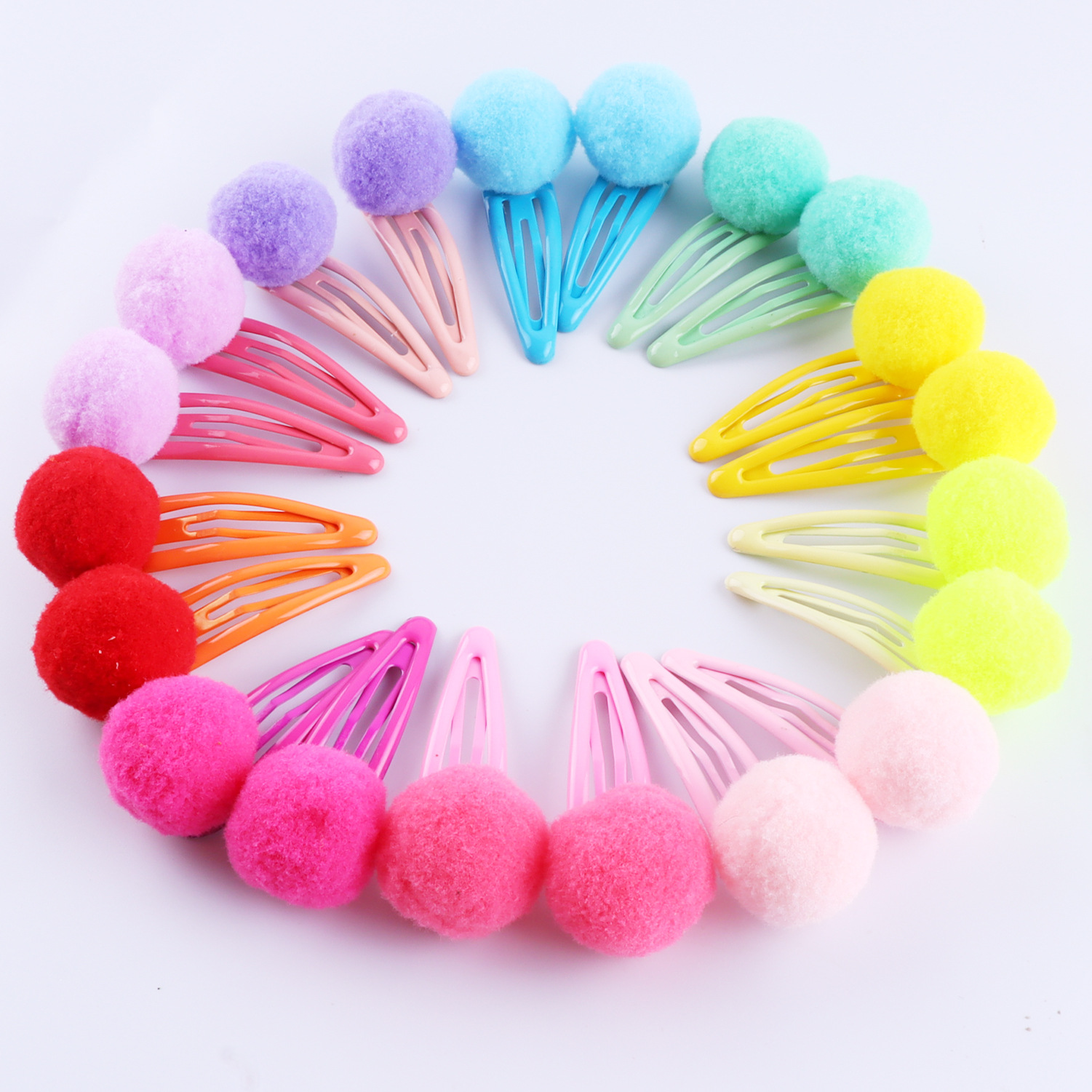 Simple Style Solid Color Plush Hair Clip display picture 4