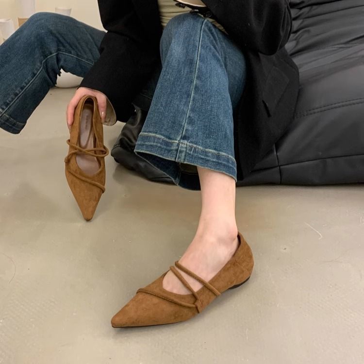 尖头细带浅口时尚百搭内增高晚晚风平底鞋2024新款春秋韩版单鞋女