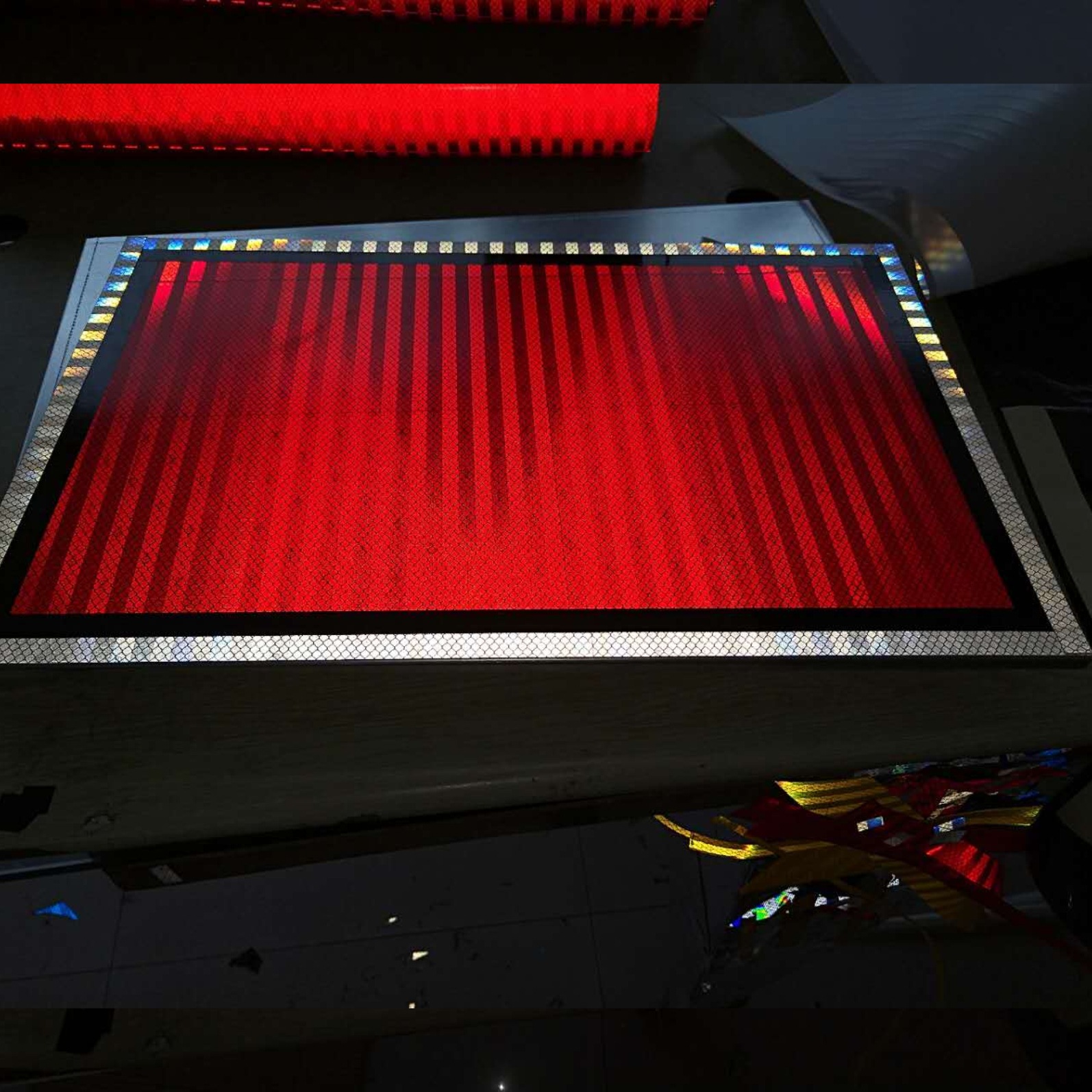 火车站铁路红色停车场