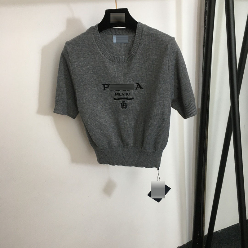 2025 Summer and Autumn P Home Fashion Chest Logo Embroidered Letters Easiest for Match Round Neck Short Sleeve Pullover Sweater Top