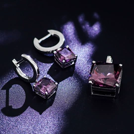 戒指;宝石工艺品;K金耳饰