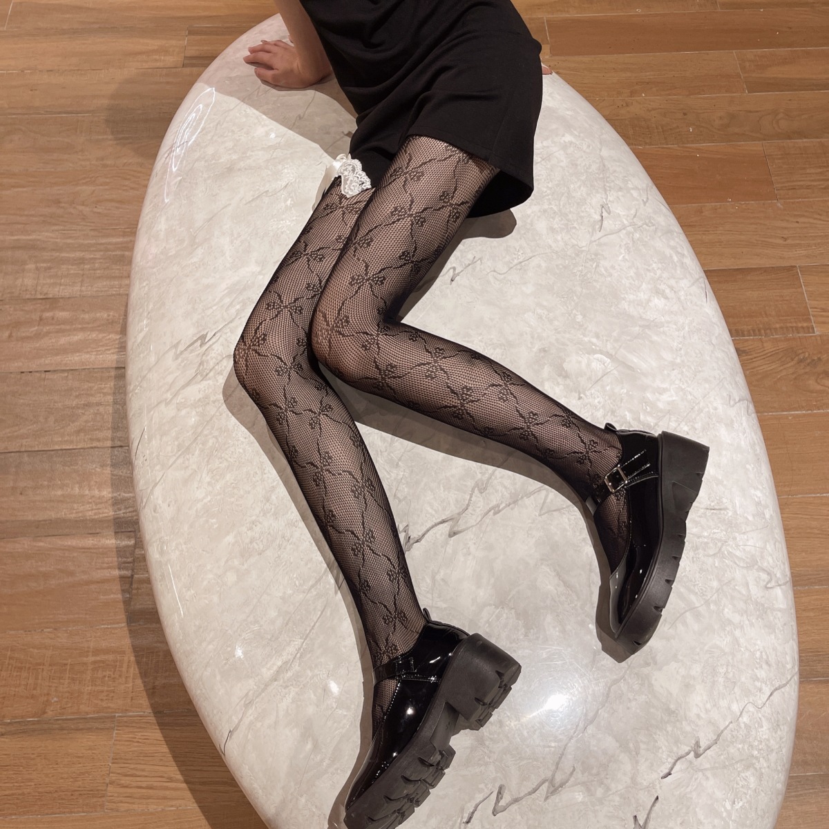 Japanese-Style Ins Girl White Bow Jacquard Hollow Fishnet Stockings Black Sheer Slimming Pantyhose Long Thin Socks