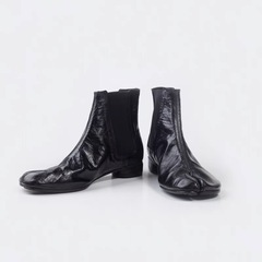 高級感牛革 ~ 新型の指の柔らかい皮の低いブーツの漆の皮のデザイン感の太いと弾力のあるスリーブのマーティンブーツ