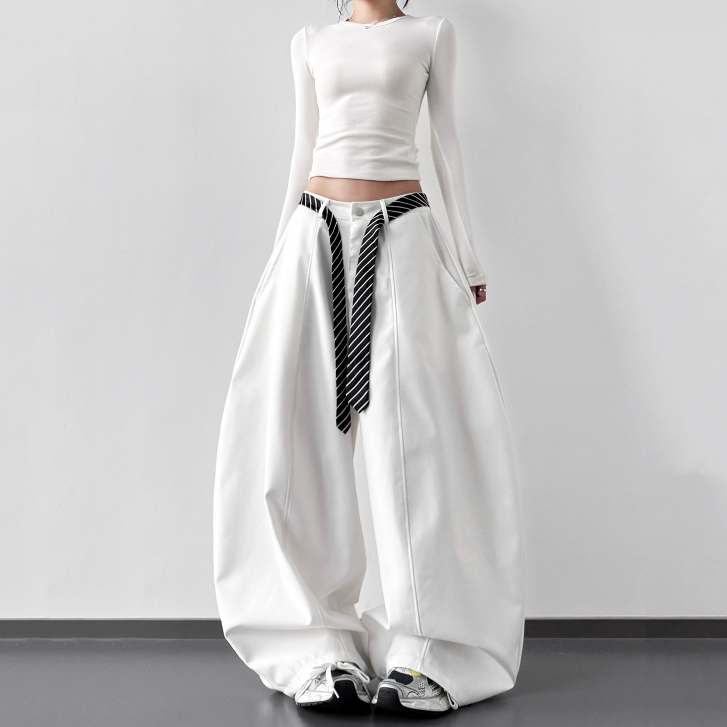 White Commuter Casual Pants for Women 2025 Autumn New Loose Slim Versatile Korean Style Straight-Leg Suit Pants Trendy