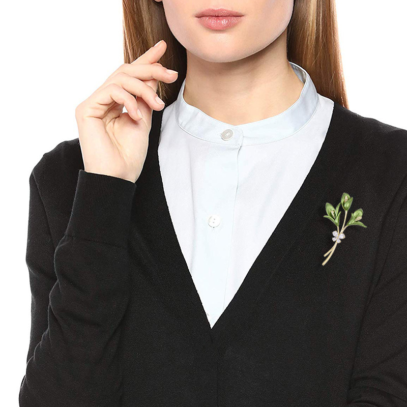 Fashion Retro Zircon Bow Flower Brooch Sweet Niche Temperament Sweater Pin Brooch Female display picture 1
