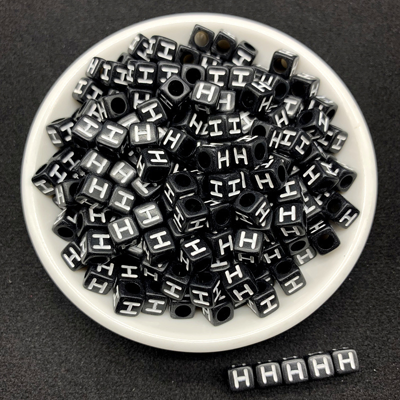 26 letras cuadradas blancas acrílicas de fondo negro inglés de una sola letra diy accesorios de beads material de beads sueltos image 14