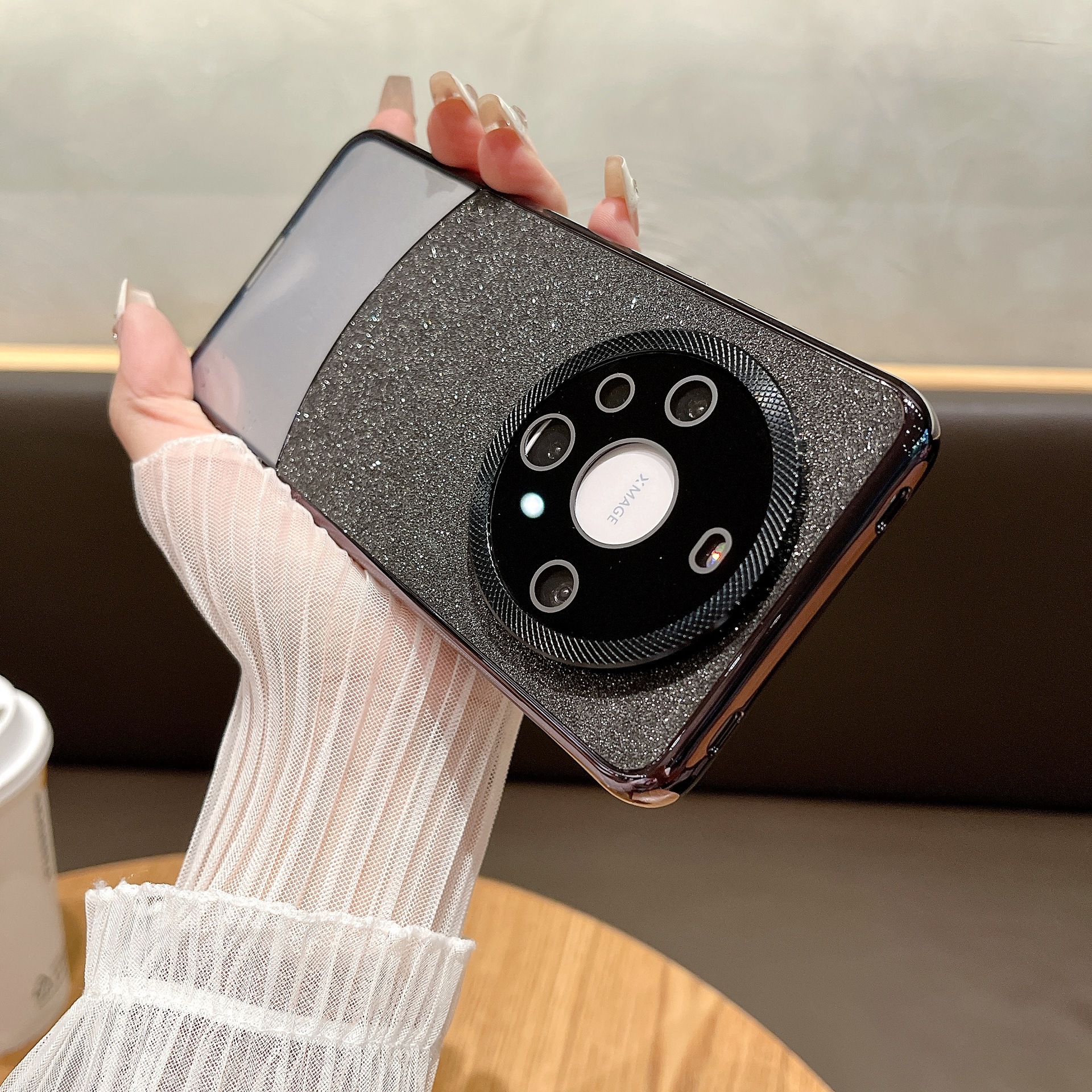 El empalme de brillo galvanoplastia es adecuado para Huawei mate60pro película de lente todo incluido funda para teléfono móvil mate60 pareja de lujo ligero