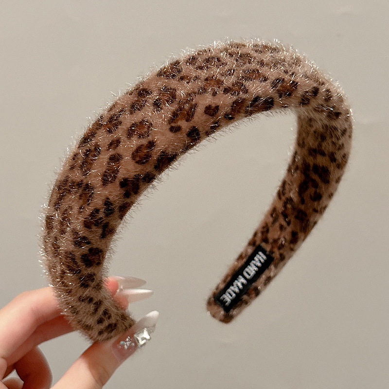 Brazo de cabello negro plegado para mujeres retro francés alto cráneo de borde ancho brazo de cabello de compresión para el cabello Bundle para el cabello fuera de la guarnición universal image 124